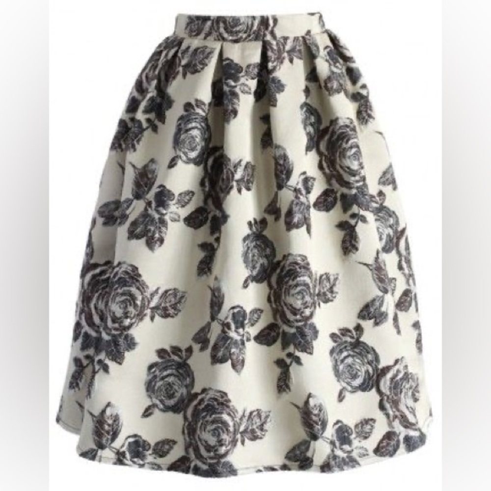 Chic A-Line Floral Skirt - Black and Cream